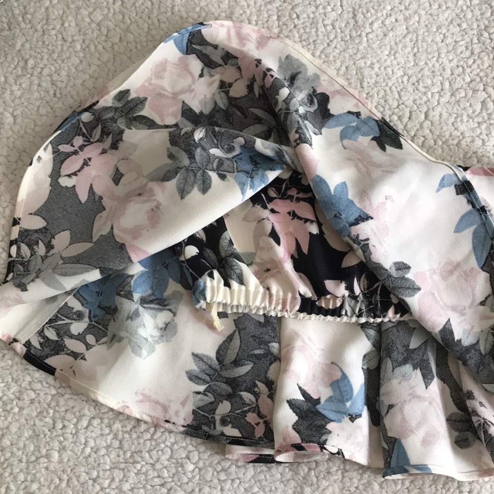 State Of Being flounce strapless top XS - Picture 7 of 16